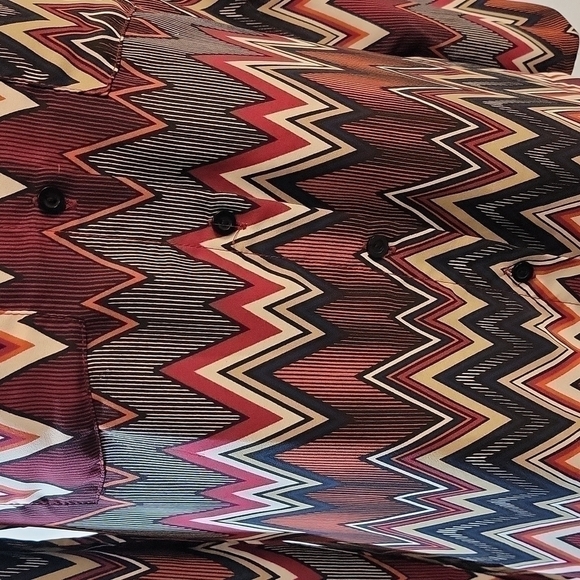 RUE 21 chevron print long sleeve button up blouse size small - Picture 3 of 12